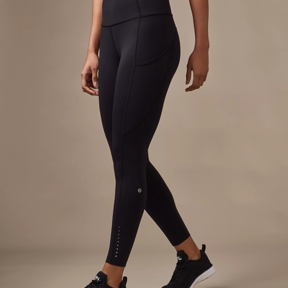 Fast and Free High-Rise Tight NEW size 20